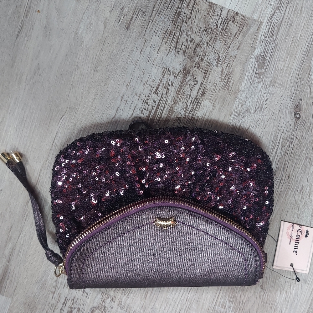 Wristlet